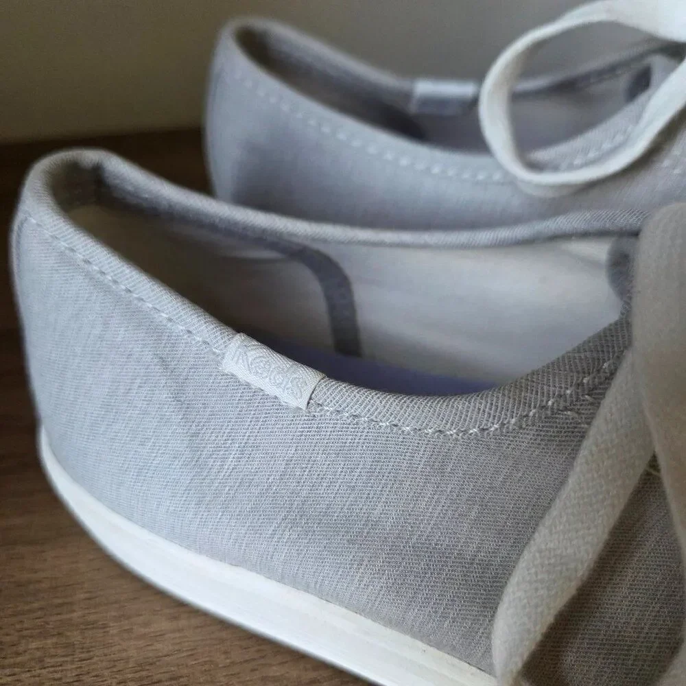 NEW W/O BOX KEDS LIGHT GREY FABRIC UPPER LACED SNEAKERS SIZE 9.5 WOMENS